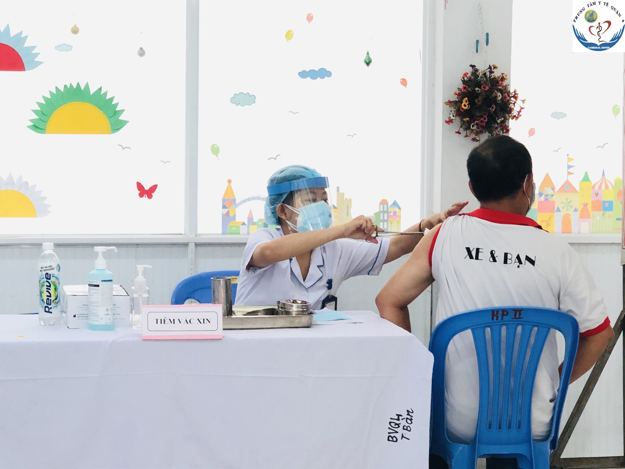 Nhận biết sớm các dấu hiệu huyết khối với hội chứng giảm tiểu cầu sau khi tiêm vắc-xin phòng COVID-19