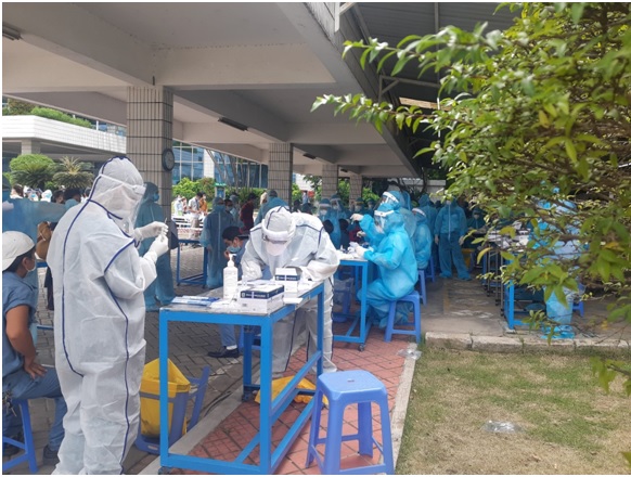 Những thay đổi trong sử dụng phương tiện phòng hộ cá nhân khi lấy mẫu bệnh phẩm