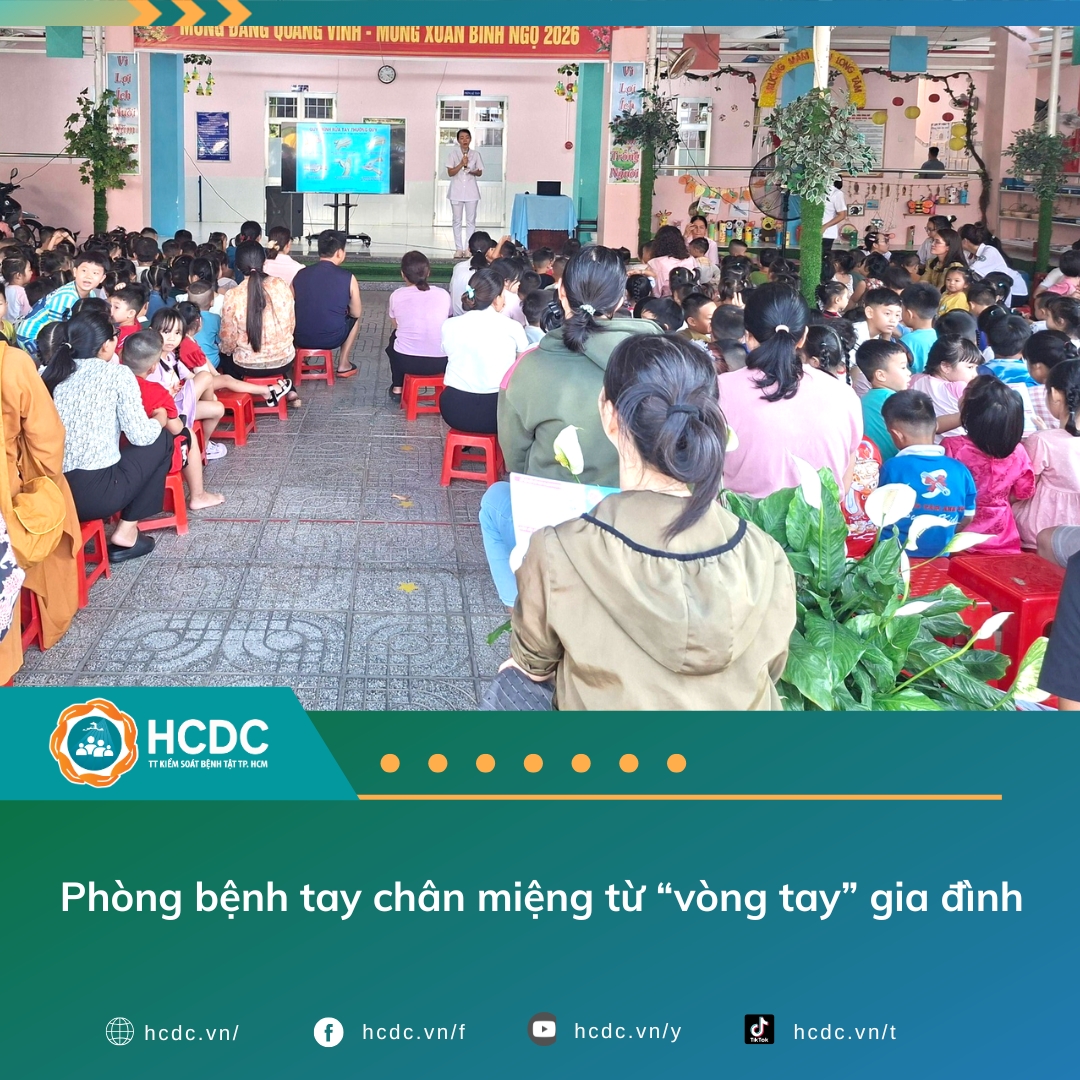 Phòng bệnh tay chân miệng từ “vòng tay” gia đình