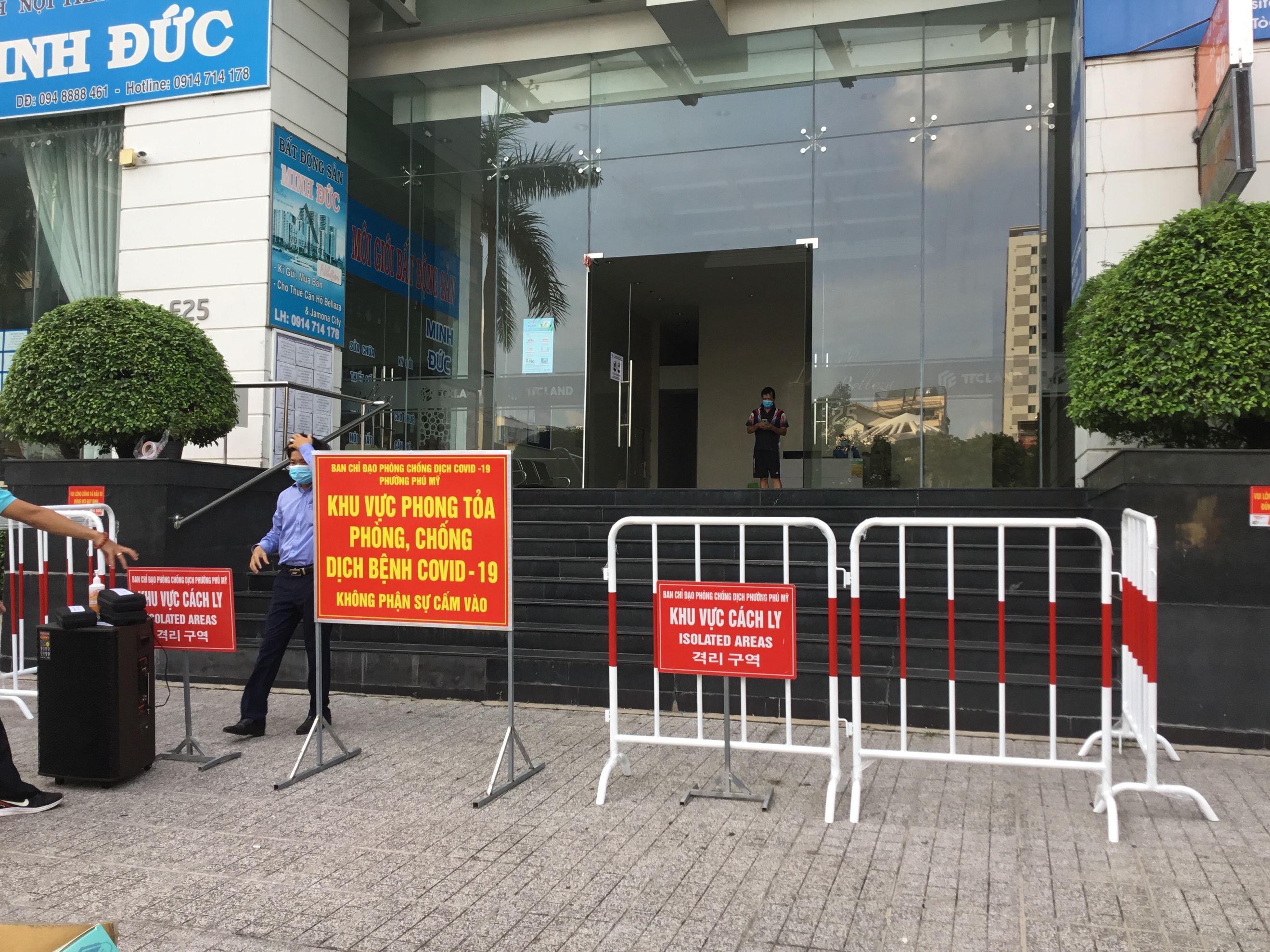 Quận 7: phát hiện 02 ca nghi nhiễm COVID-19 tại chung cư Bellaza, phường Phú Mỹ