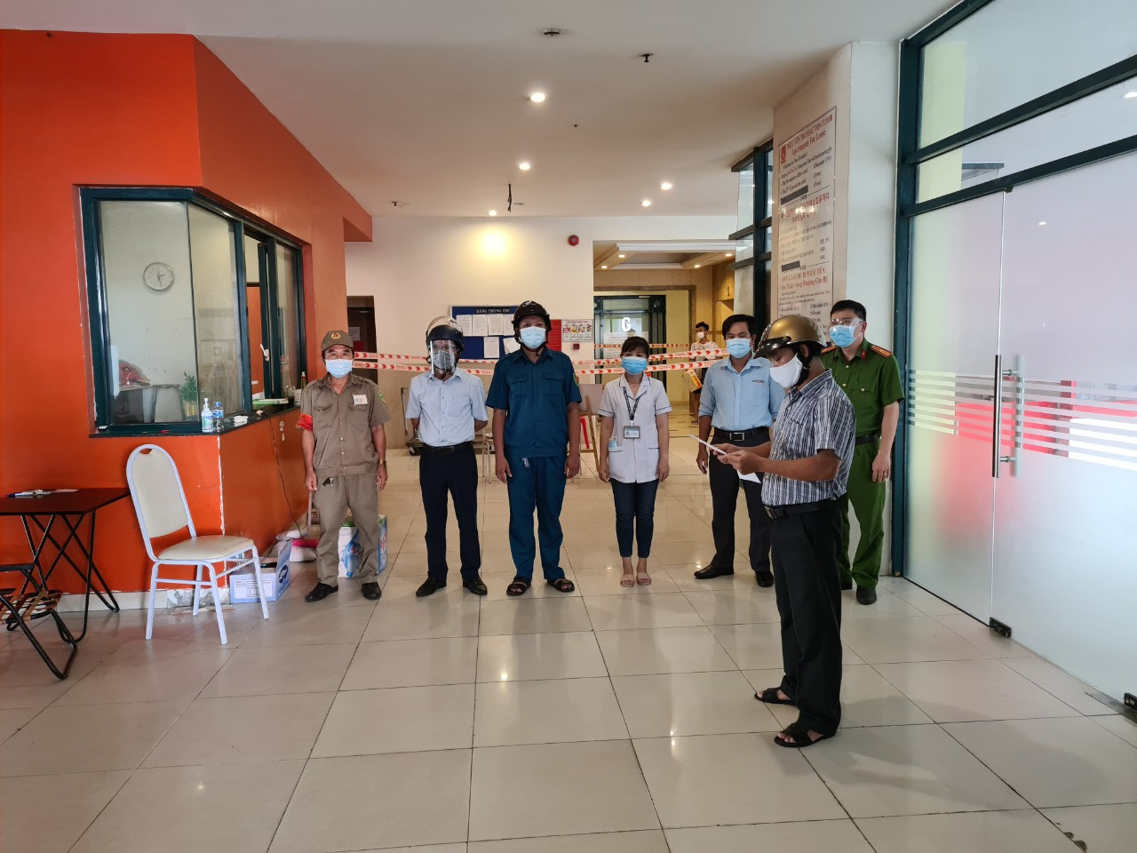 Quận Tân Bình gỡ phong tỏa chung cư Phúc Yên 1 (trừ tầng 16)