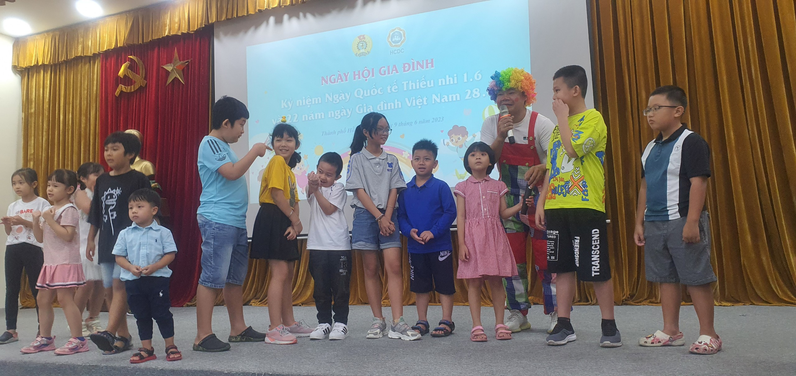 Rộn ràng, vui tươi trong Ngày hội Gia đình tại Trung tâm Kiềm soát bệnh tật thành phố 