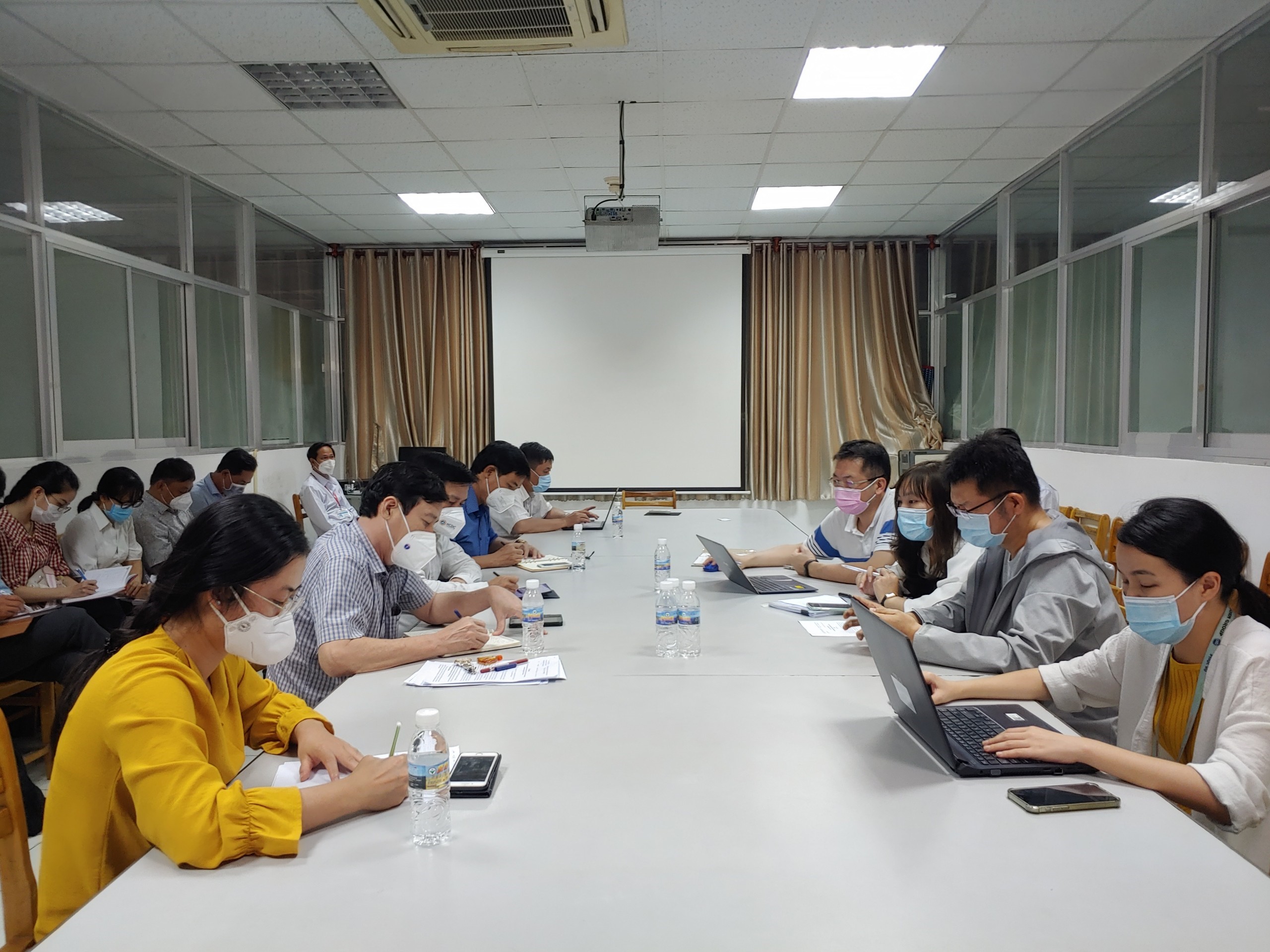 TP.HCM: Giám sát công tác phòng chống dịch tại công ty Pouyuen quận Bình Tân