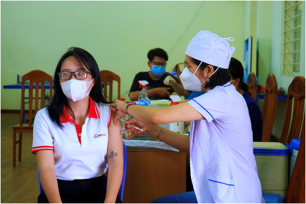 TP.HCM: Khu Công nghệ Cao hưởng ứng tháng cao điểm tiêm vắc xin phòng COVID-19