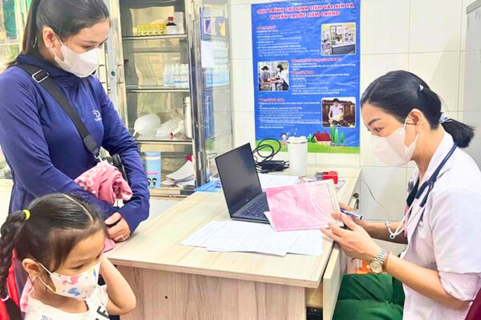 TP.HCM: Triển khai kiểm tra tiền sử và tiêm chủng bù liều vắc xin cho trẻ nhập học từ năm học 2025-2026