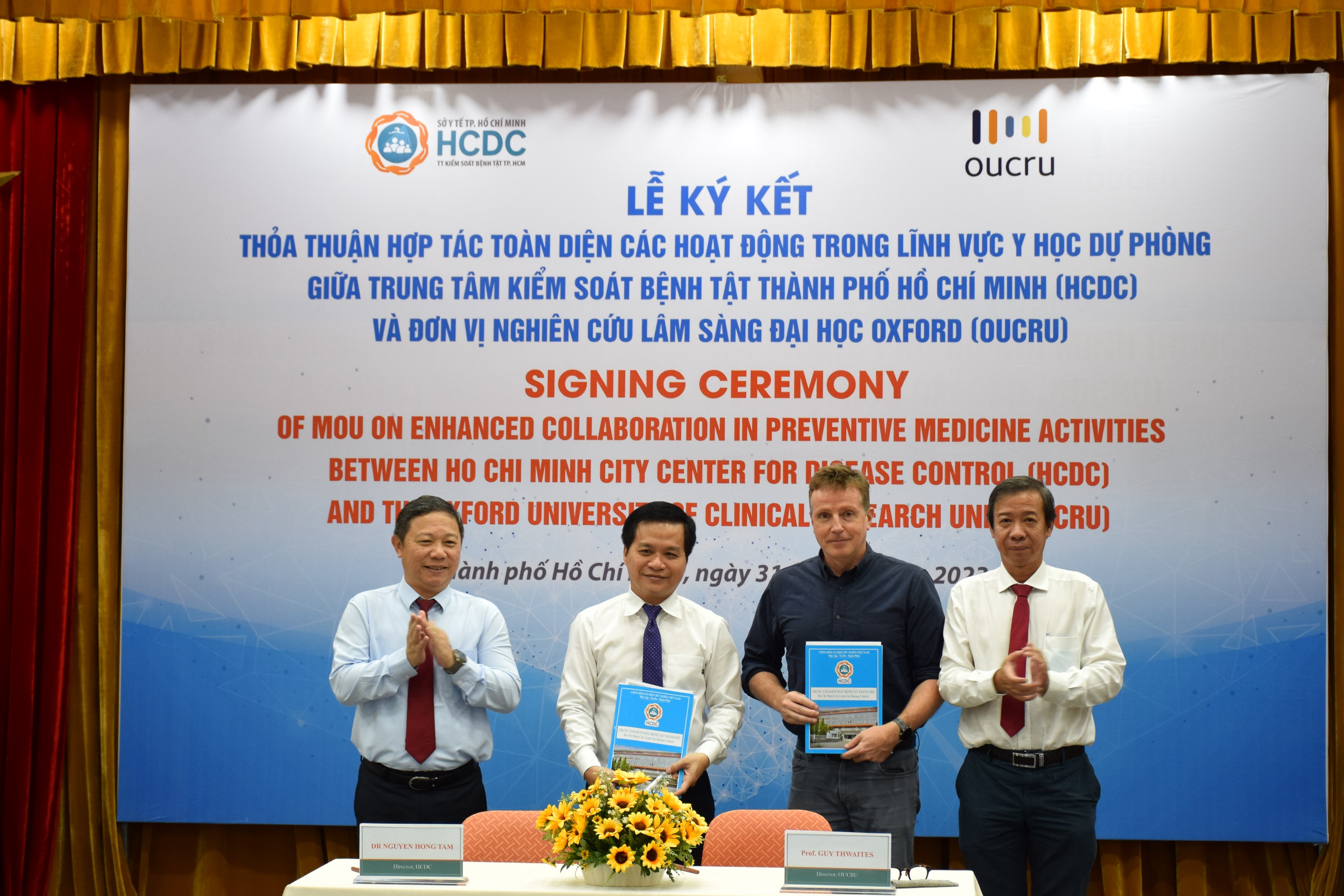 TP.HCM: Trung tâm Kiểm soát Bệnh tật TP.HCM và Đơn vị Nghiên cứu Lâm Sàng Đại Học Oxford ký kết hợp tác toàn diện trong lĩnh vực y học dự phòng