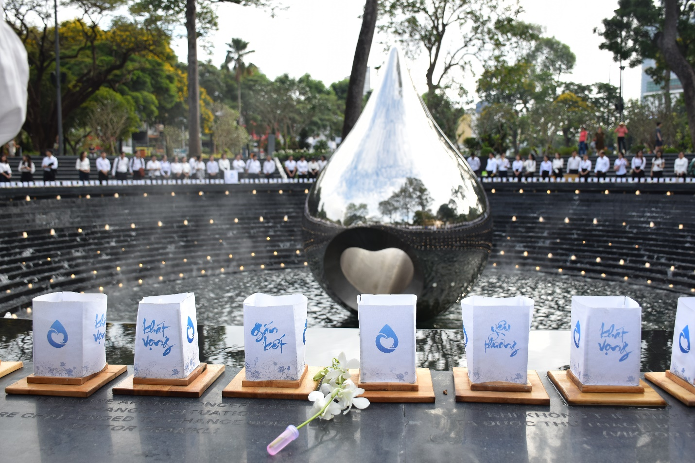 HCDC: Tưởng niệm đồng bào đã mất vì COVID-19 nhân kỷ niệm 71 năm Ngày Thầy thuốc Việt Nam