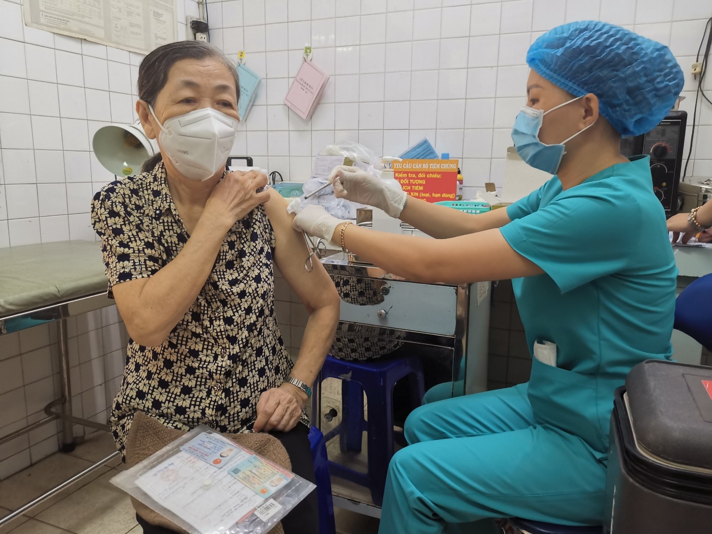 Quận Gò Vấp: Hưởng ứng tháng cao điểm tiêm vắc xin phòng COVID-19