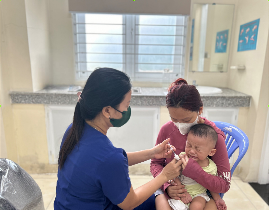 Thành phố triển khai chiến dịch tiêm sởi như thế nào?