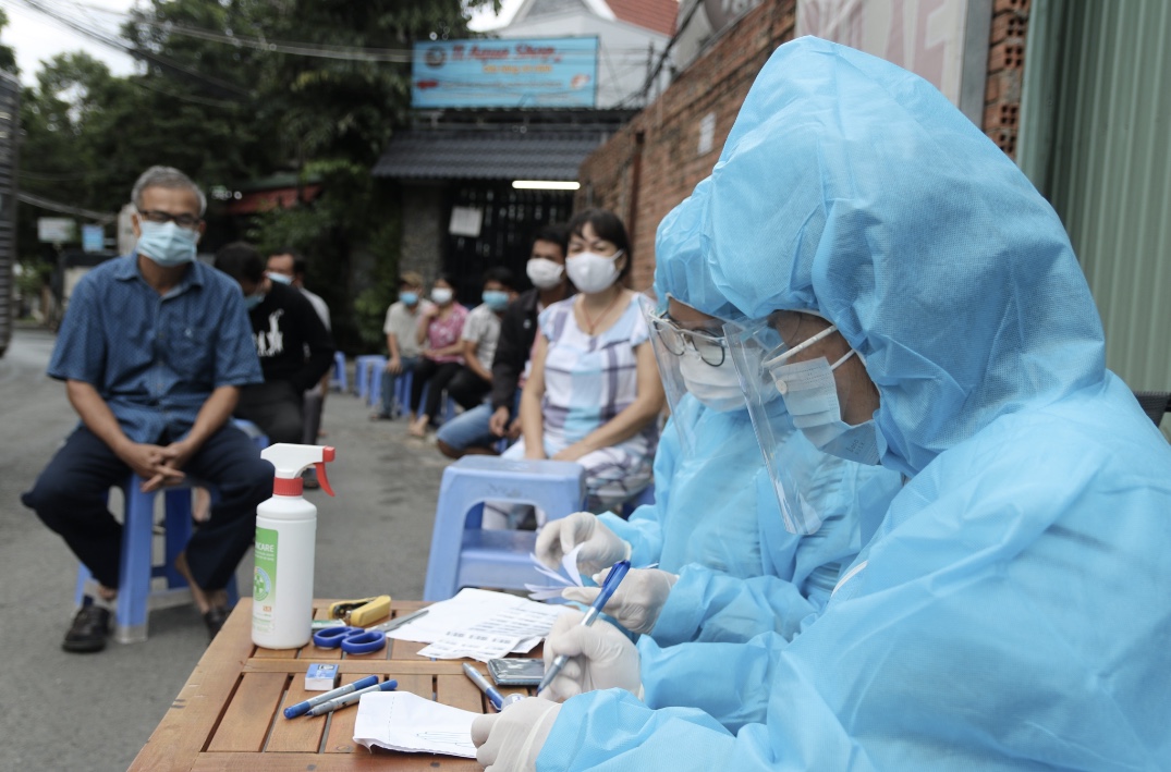 Bản tin COVID-19 sáng 18/6: TP.HCM ghi nhận thêm 60 ca nhiễm mới trong đó 55 ca đã được cách ly từ trước