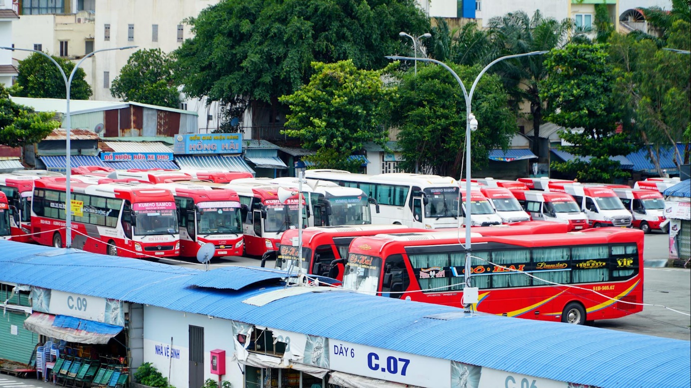 Bản tin COVID-19 tối 12/10: TP.HCM ghi nhận thêm 1.018 ca nhiễm mới