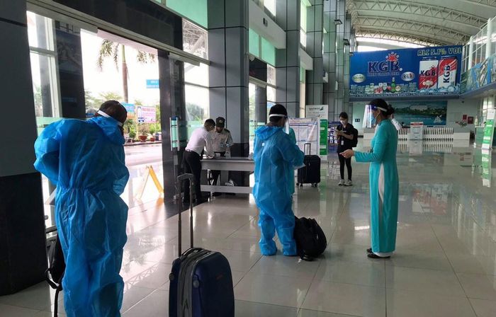 Bản tin COVID-19 tối 14/10: TP.HCM ghi nhận thêm 909 ca nhiễm mới 