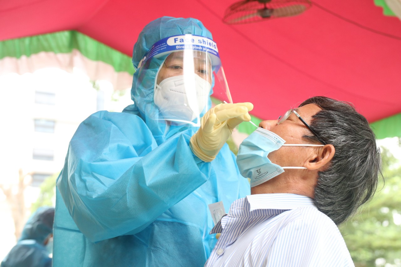 Bản tin COVID-19 tối 23/7: TP.HCM ghi nhận thêm 1.611 ca nhiễm mới