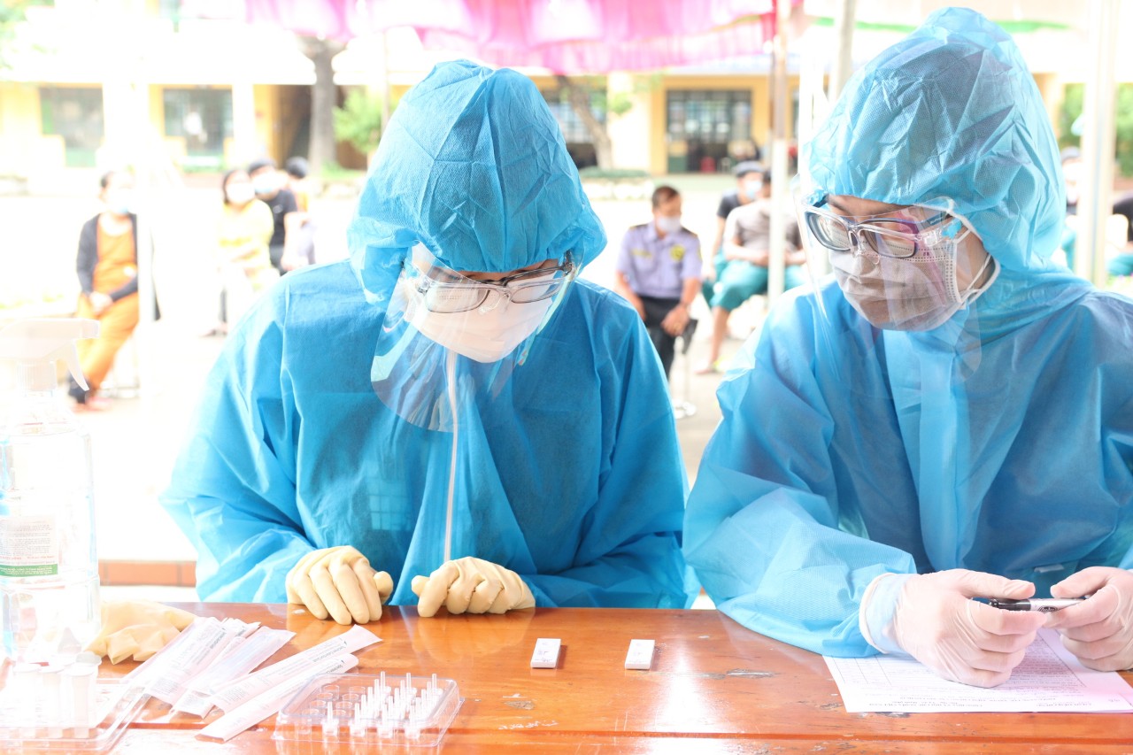 Bản tin COVID-19 tối 25/7: TP.HCM ghi nhận thêm 2.227 ca nhiễm mới