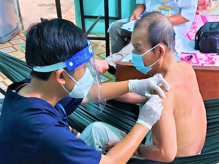 Bản tin COVID-19 tối 29/9: TP.HCM ghi nhận thêm 4.699 ca nhiễm mới 