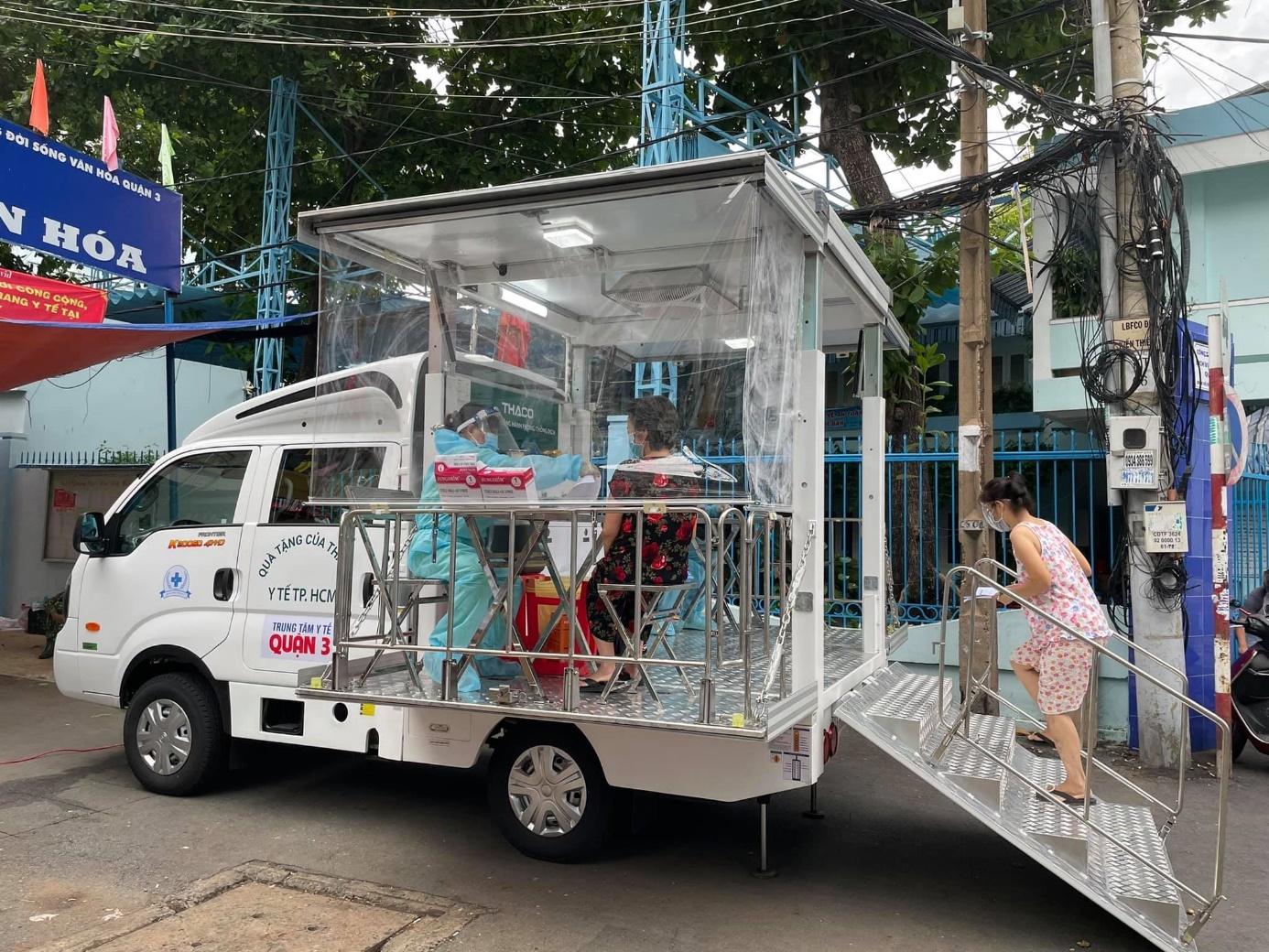 Bản tin COVID-19 tối 3/10: TP.HCM ghi nhận thêm 2.461 ca nhiễm mới