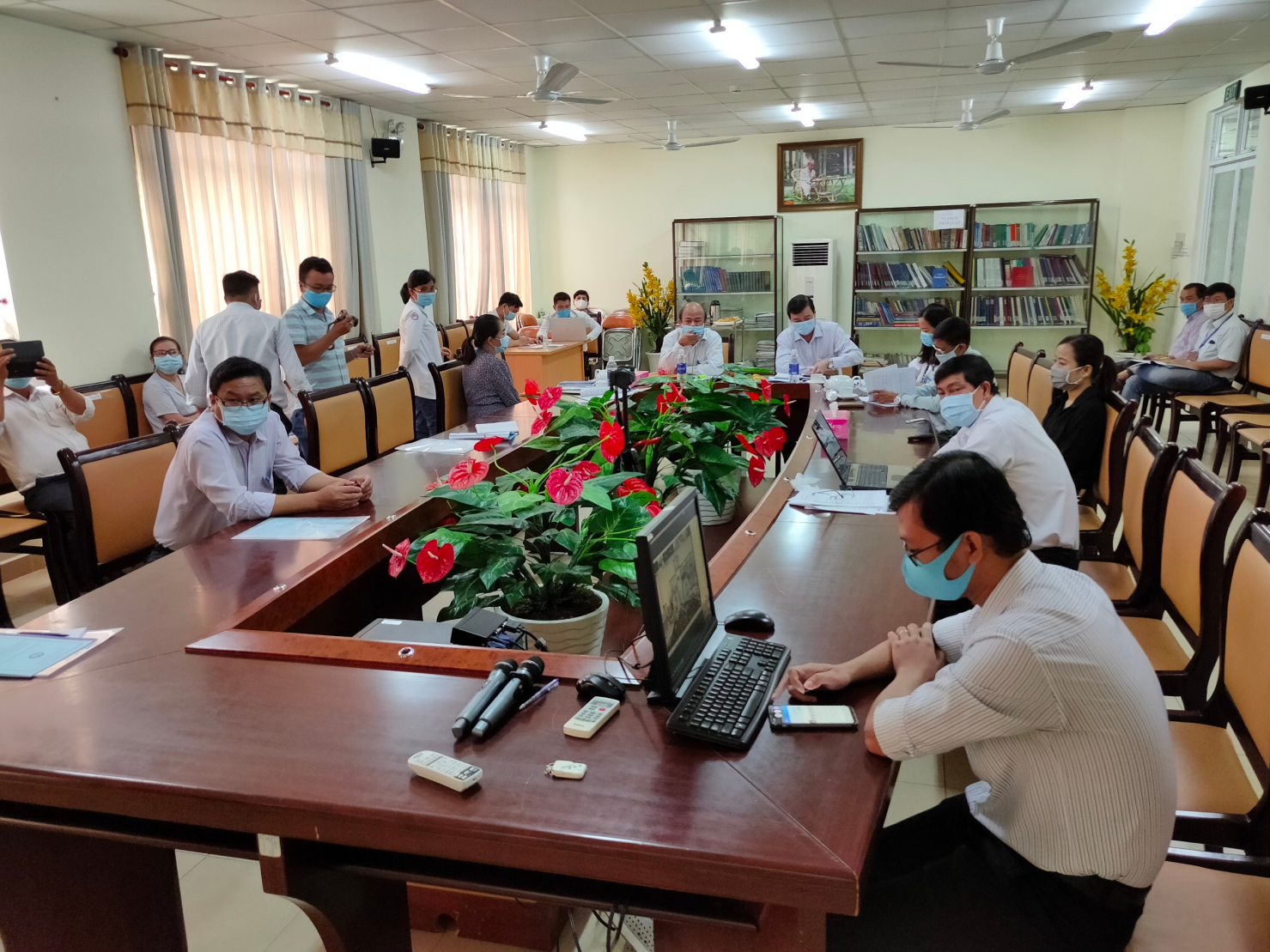 Đảm bảo thực hiện phòng chống COVID-19 trong công tác khám và điều trị lao