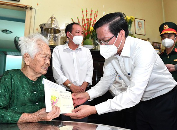 Điểm báo ngày 24/01/2022