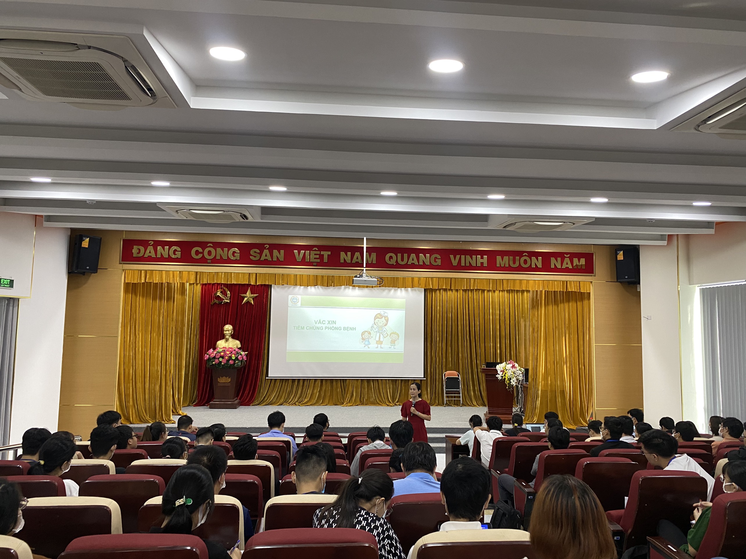 HCDC TỔ CHỨC LỚP BỒI DƯỠNG “AN TOÀN TIÊM CHỦNG” CHO CÁC BÁC SĨ TẠI TP.HỒ CHÍ MINH NĂM 2023
