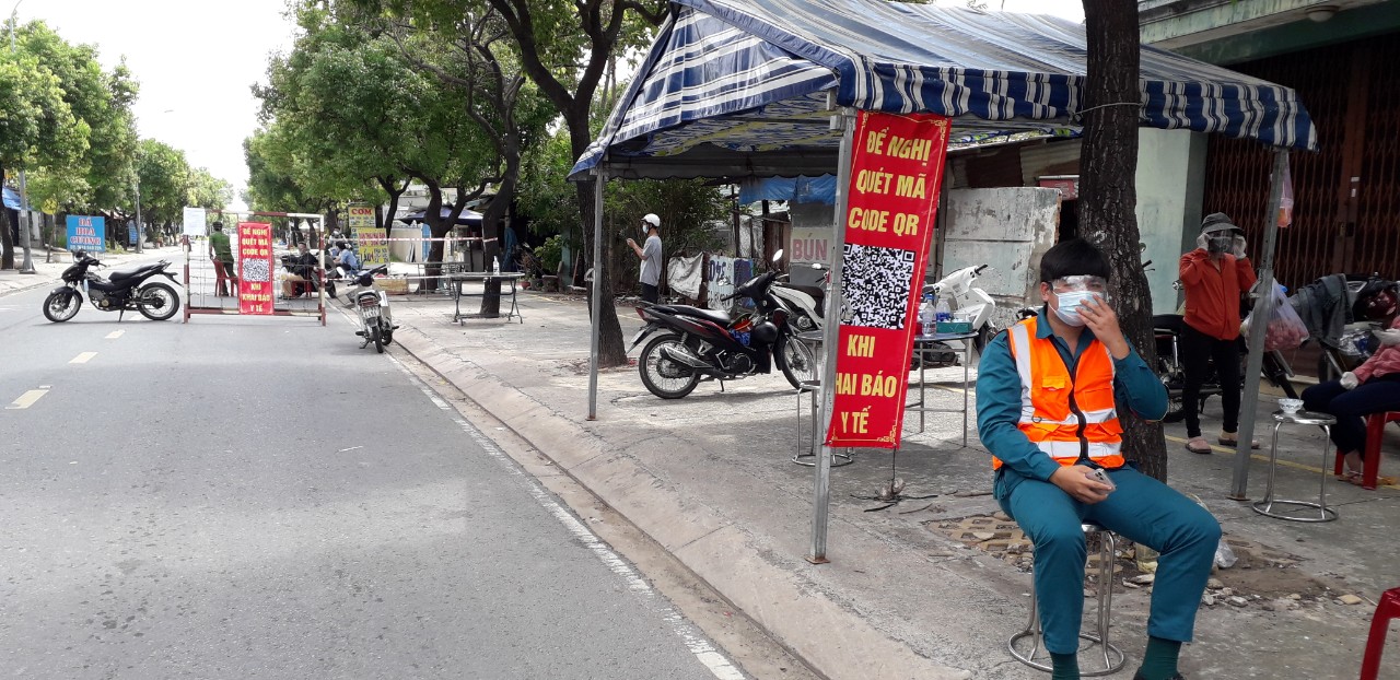 Huyện Hóc Môn trong ngày đầu phong tỏa và giám sát theo chỉ thị 10
