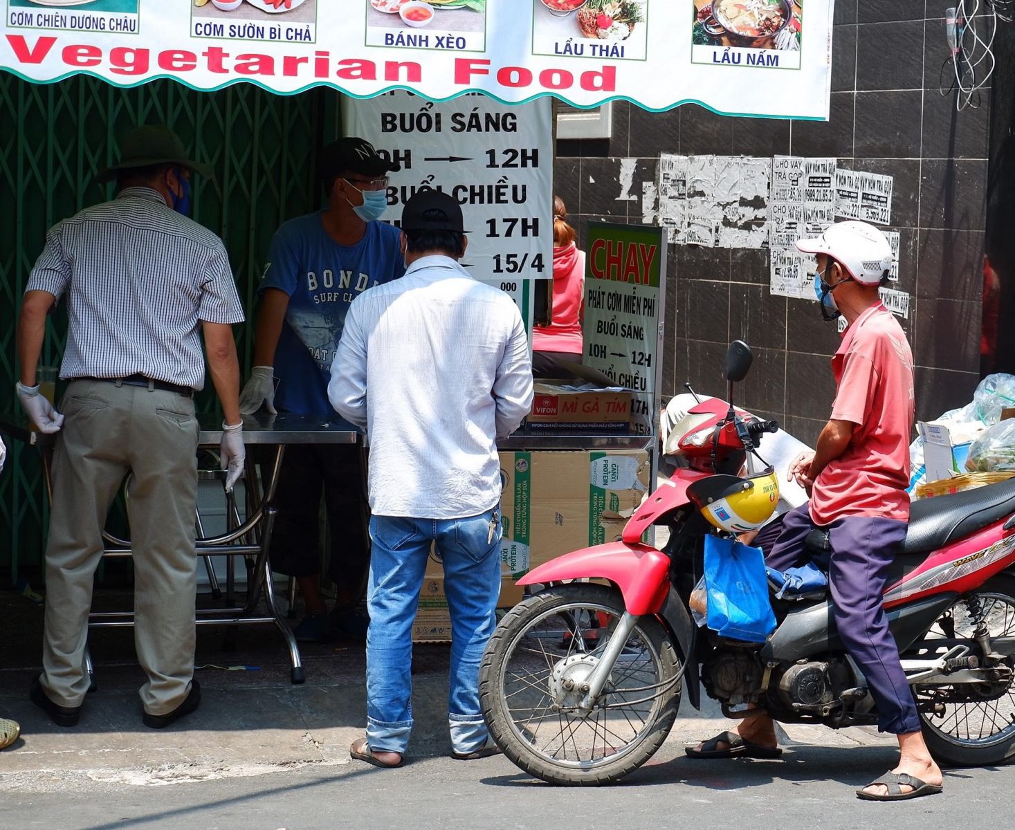 Những hỗ trợ giúp người dân trong mùa dịch COVID-19