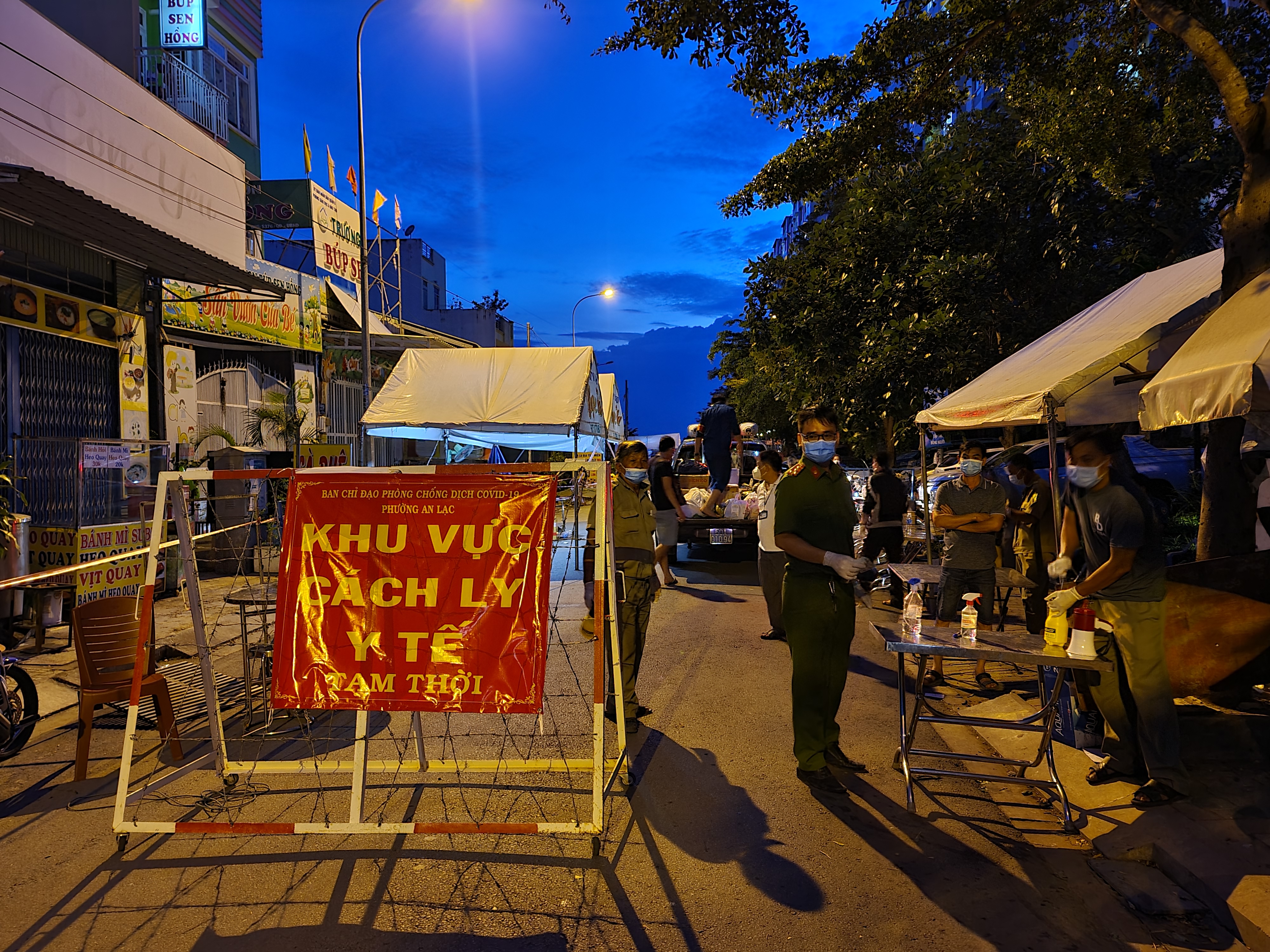 Quận Bình Tân: phong tỏa tạm thời toàn bộ chung cư Ehome 3