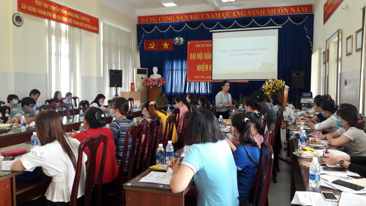 Quận Bình Tân: tập huấn công tác y tế trường học