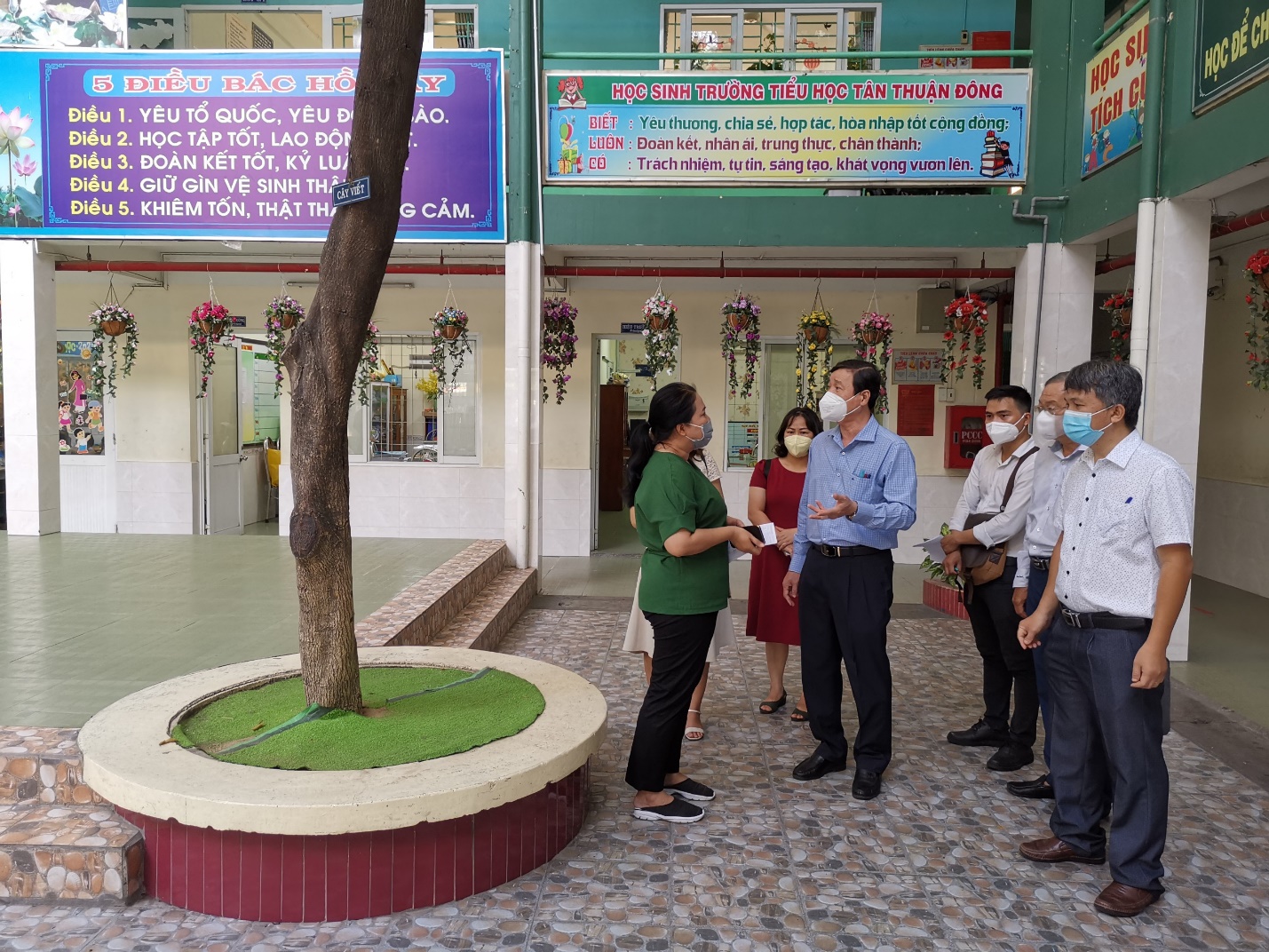 Sở Y tế kiểm tra công tác phòng chống dịch tại các trường học trên địa bàn Quận 7