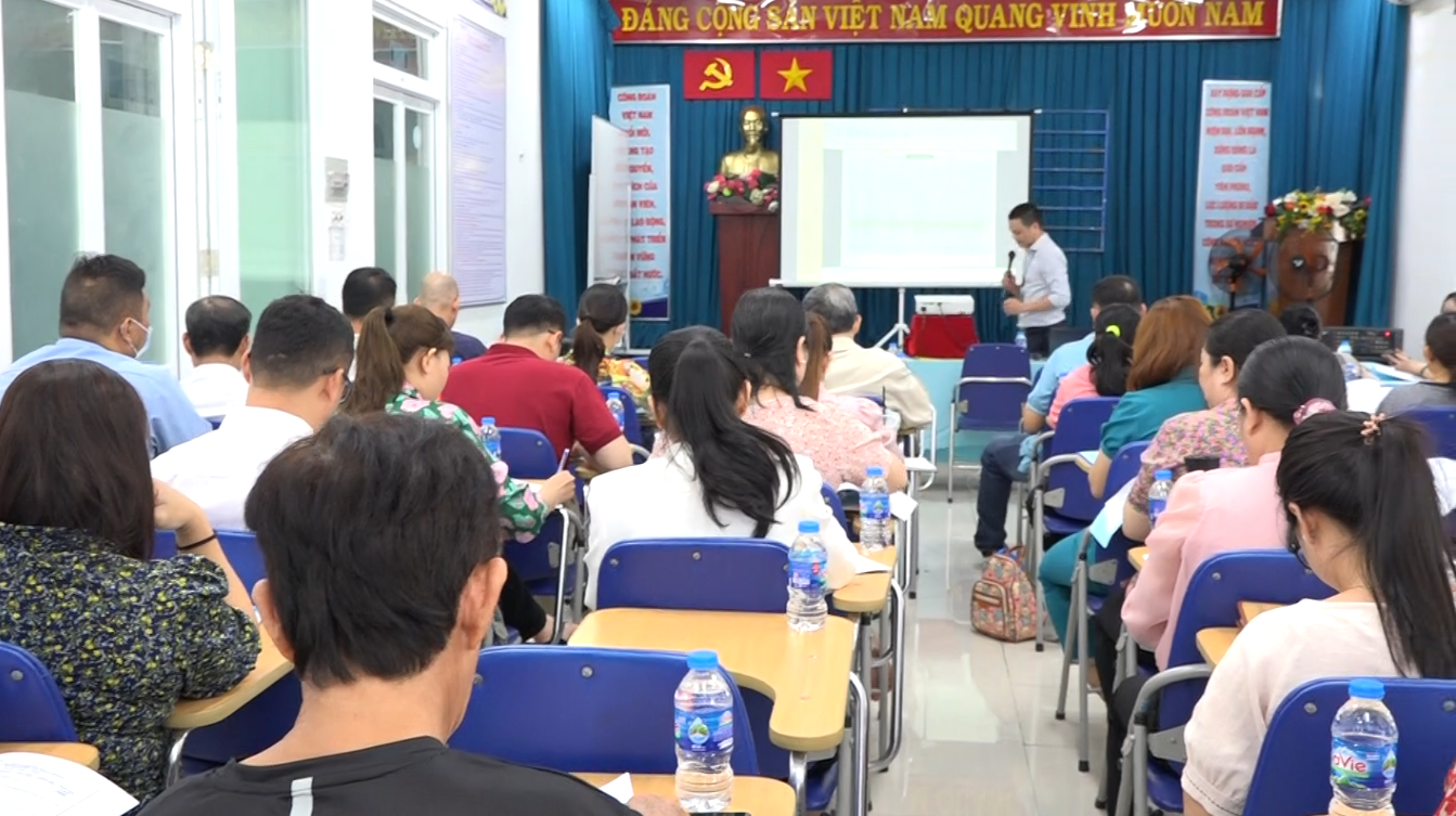 Tập huấn kiểm tra chất lượng nước tại chung cư và trường học