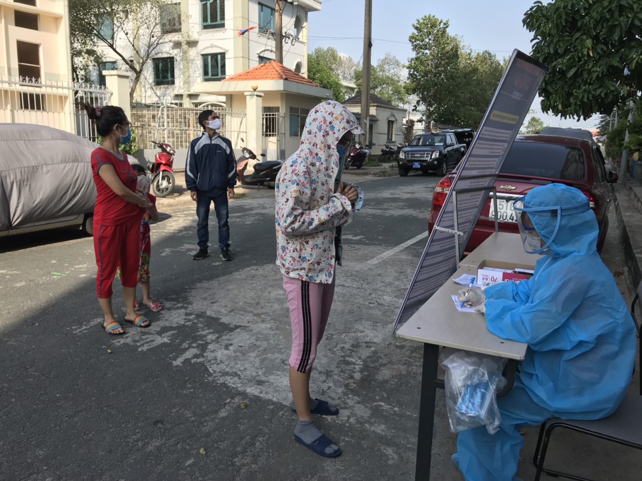 Triển khai xét nghiệm sàng lọc Covid - 19 tại khu lưu trú công nhân quận Thủ Đức