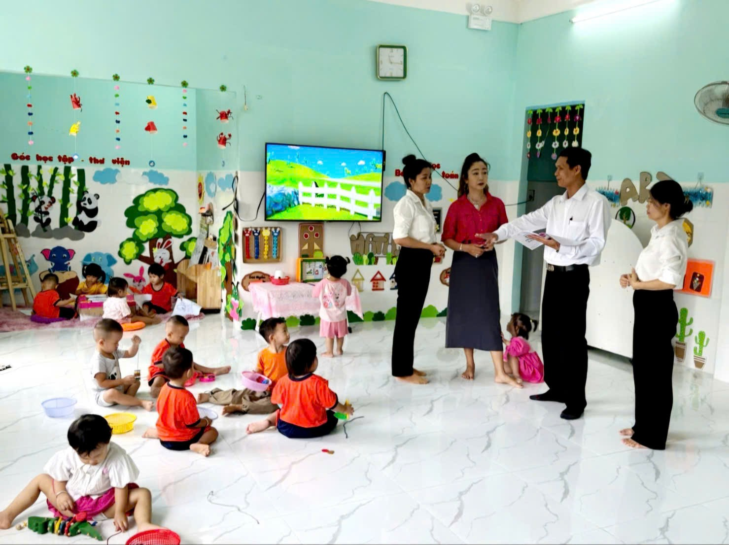 TTYT khu vực Hồ Tràm giám sát hoạt động phòng, chống dịch bệnh tay chân miệng tại trường mầm non