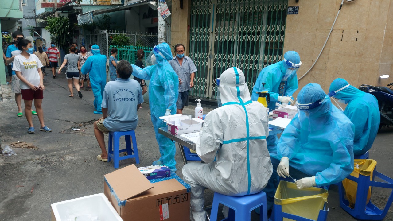 Bản tin COVID-19 tối 24/8: TP.HCM ghi nhận thêm 4.627 ca nhiễm mới